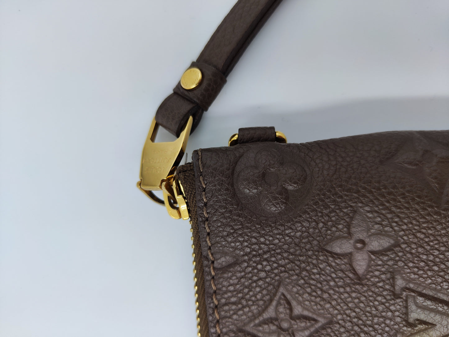 Pochette LV