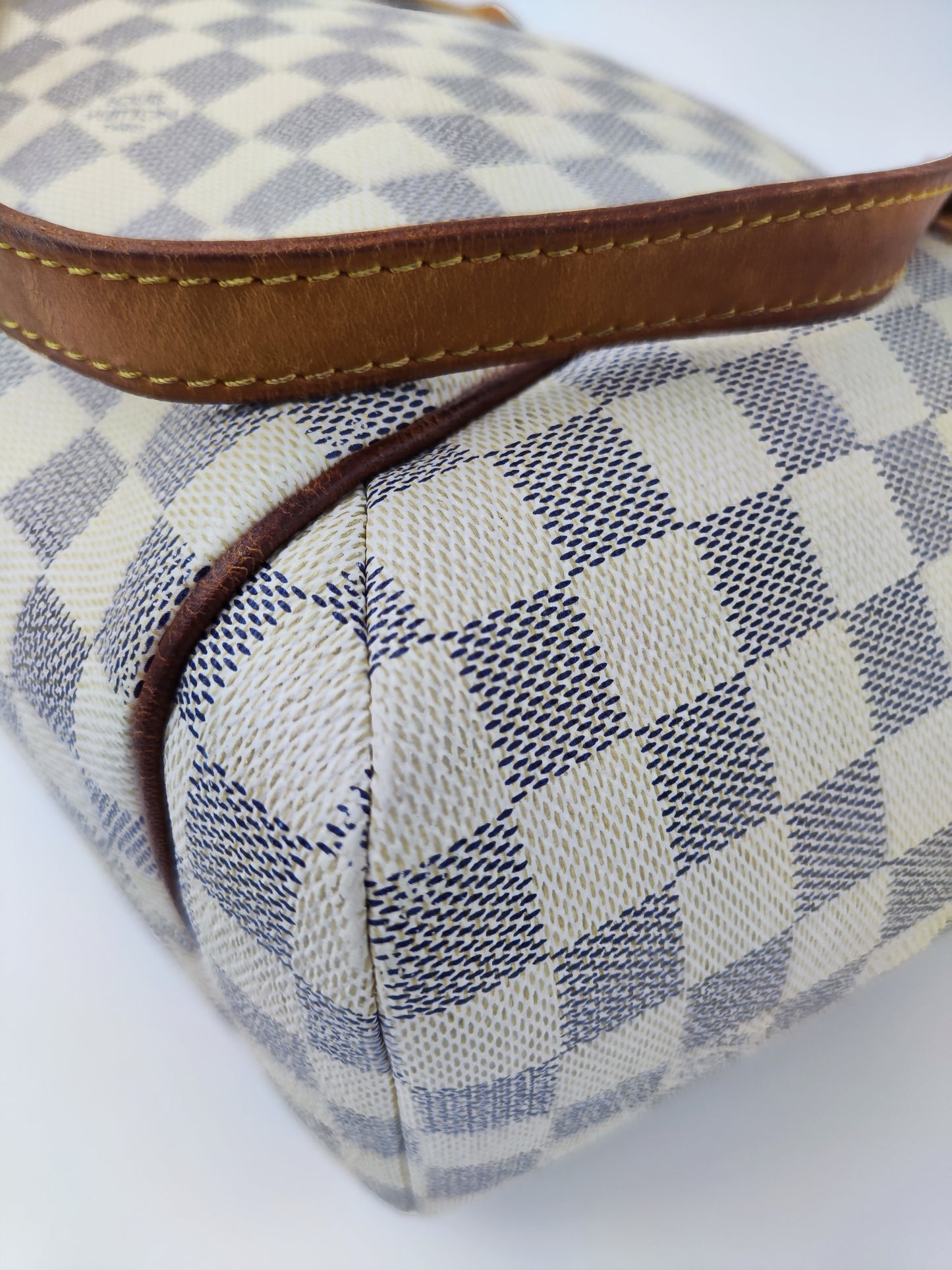 Louis Vuitton Totally PM