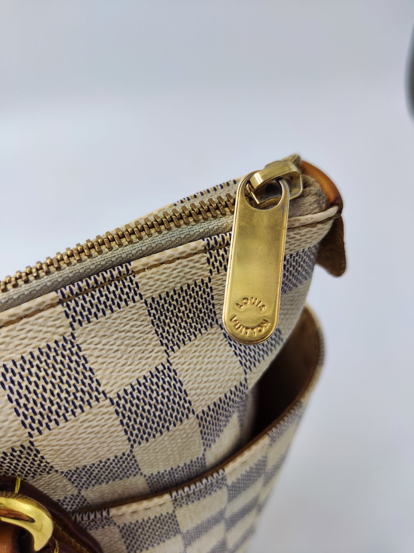 Louis Vuitton Totally PM