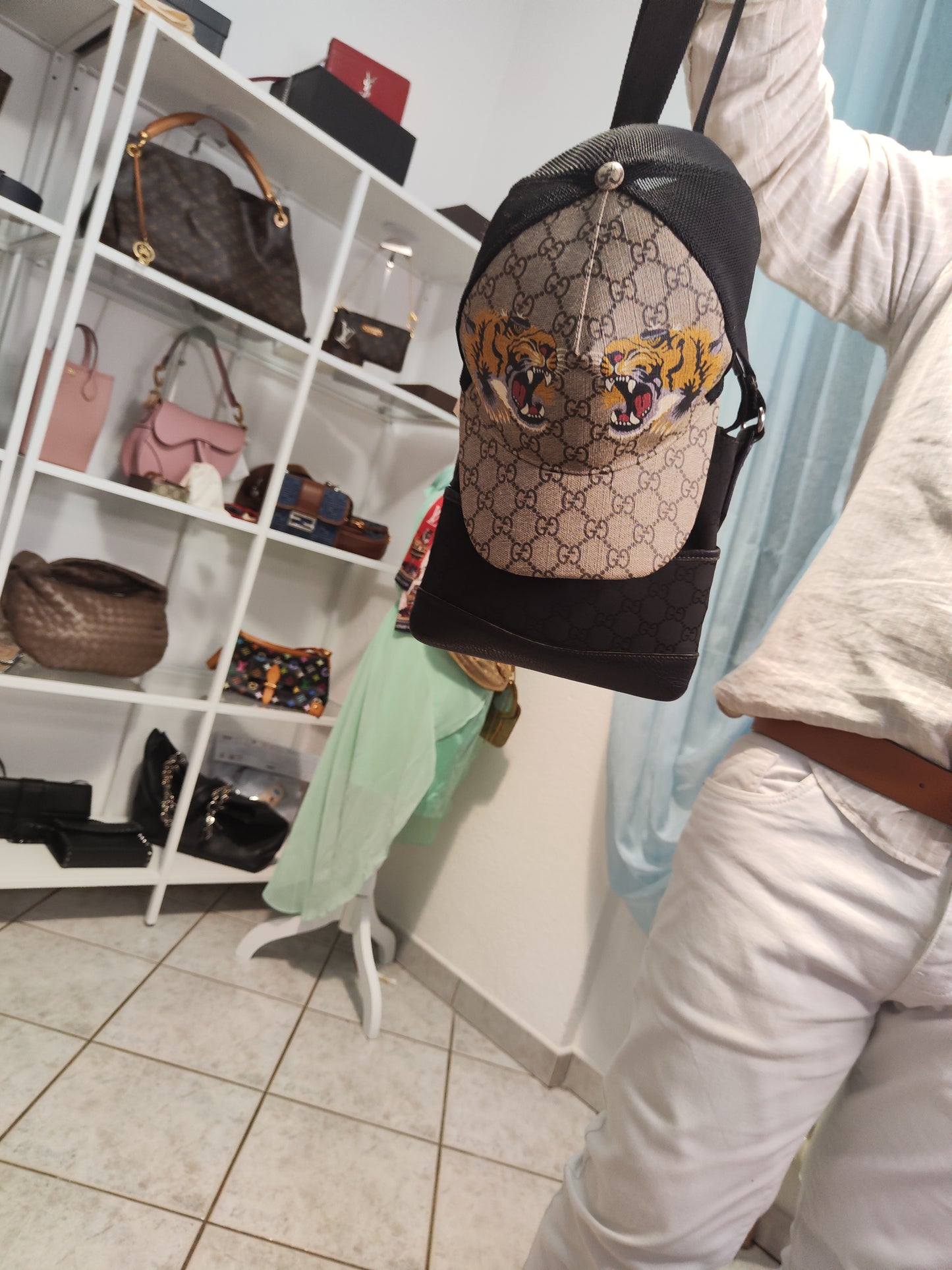 Piccola tracolla GG con cappello