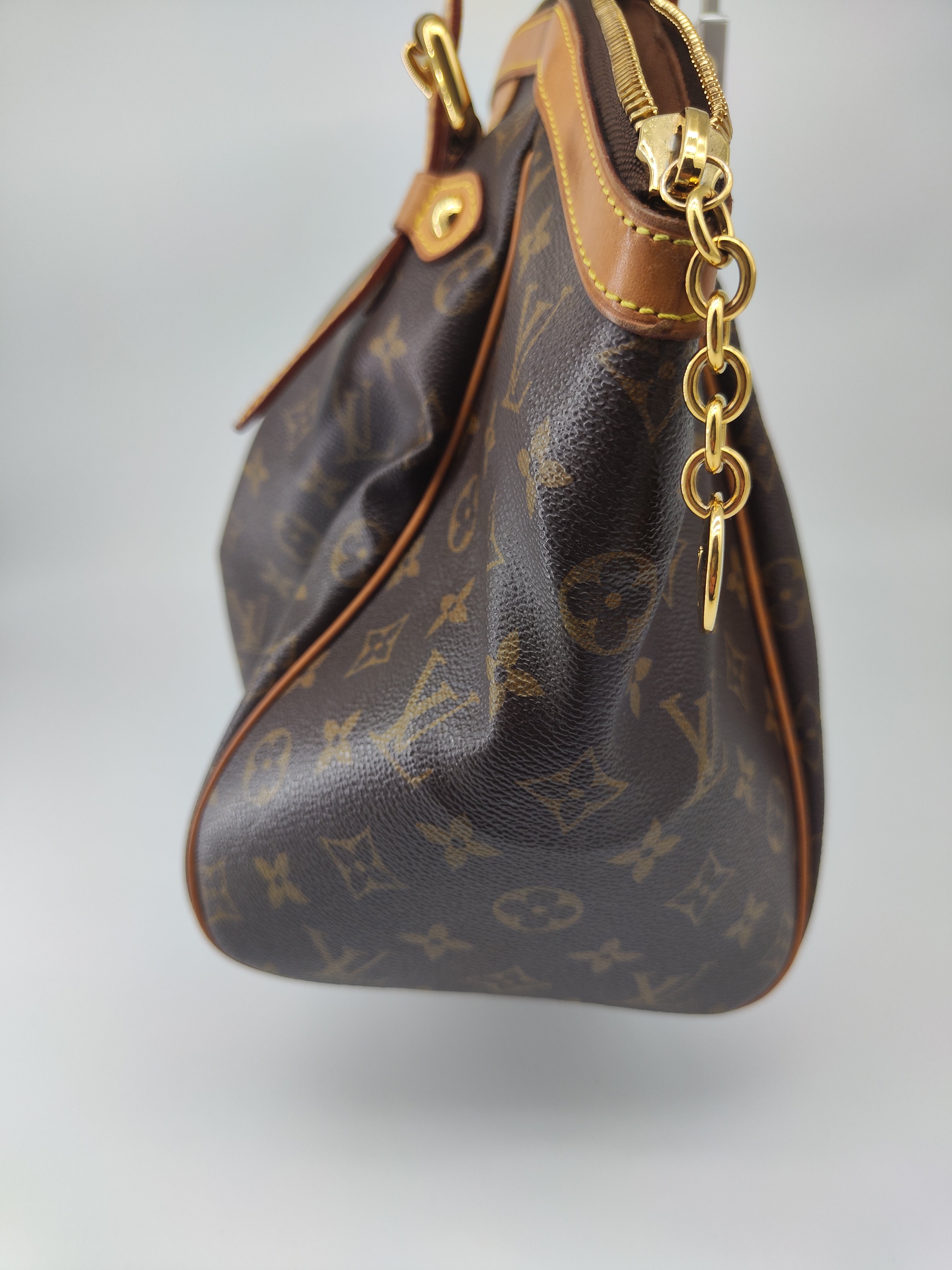 Louis Vuitton Tivoli
