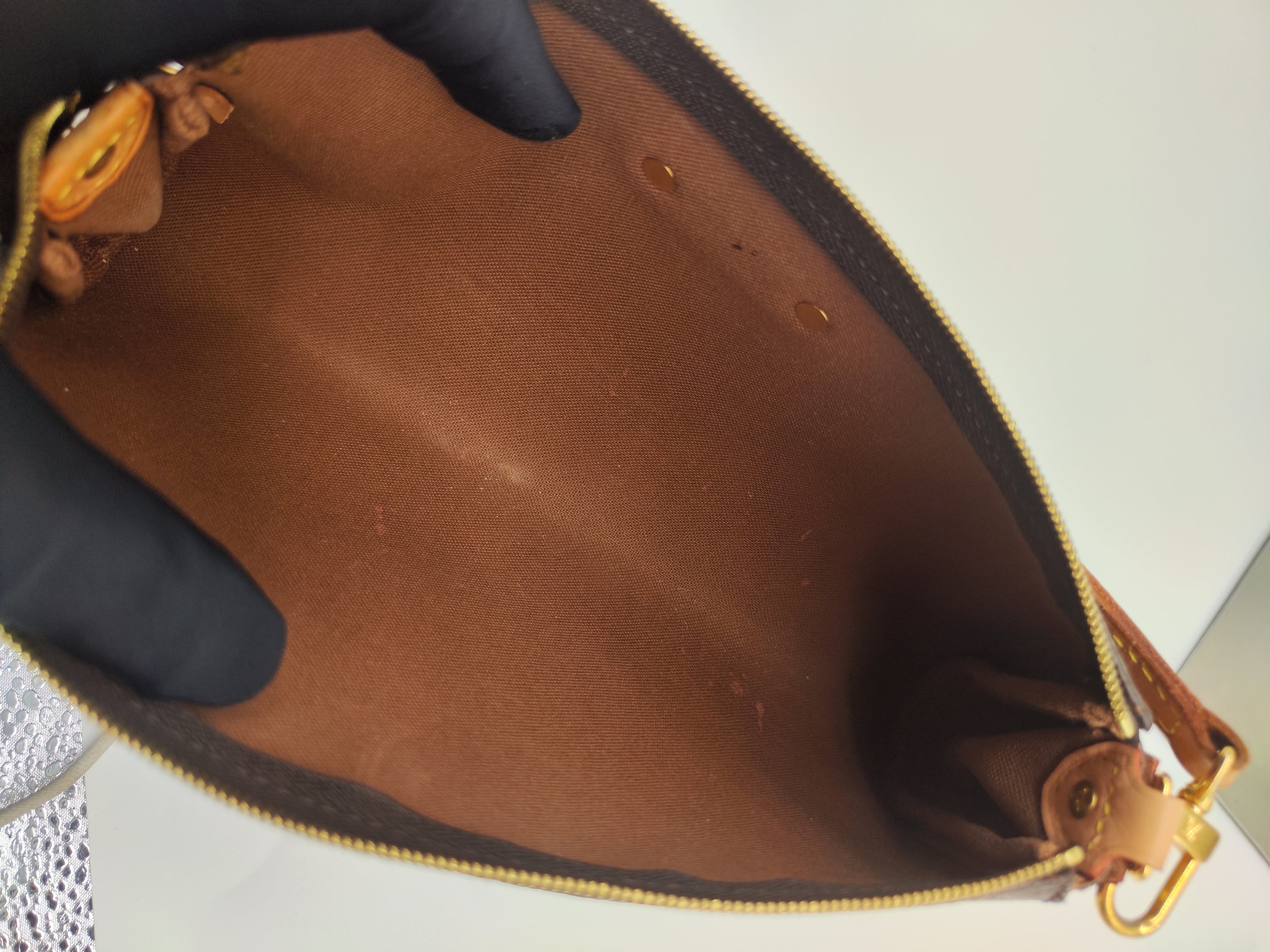 Pochette Eva
