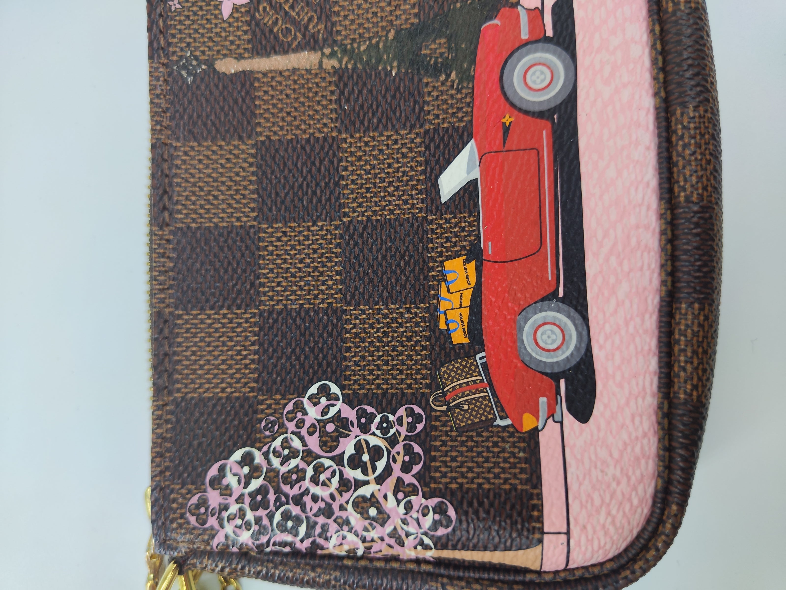 Pochette LV tour eiffel