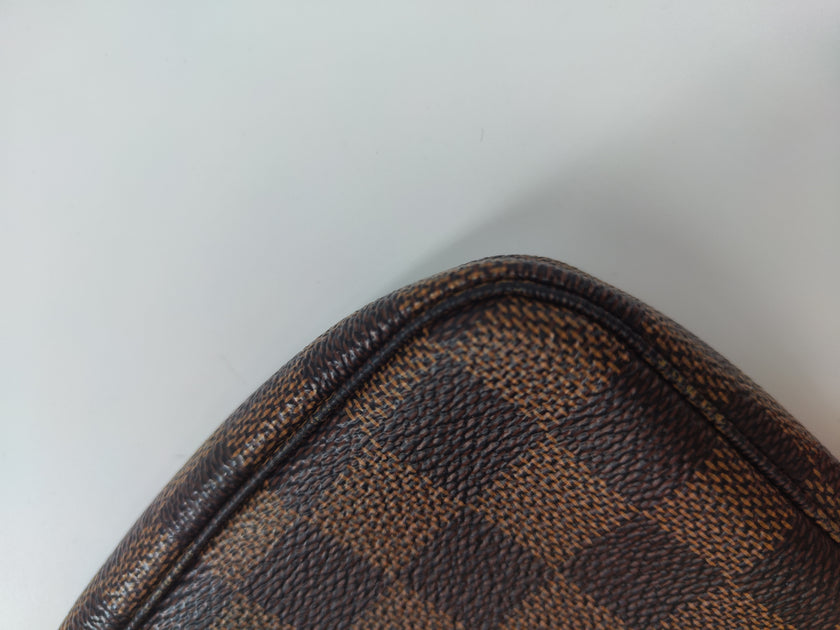 Pochette LV tour eiffel