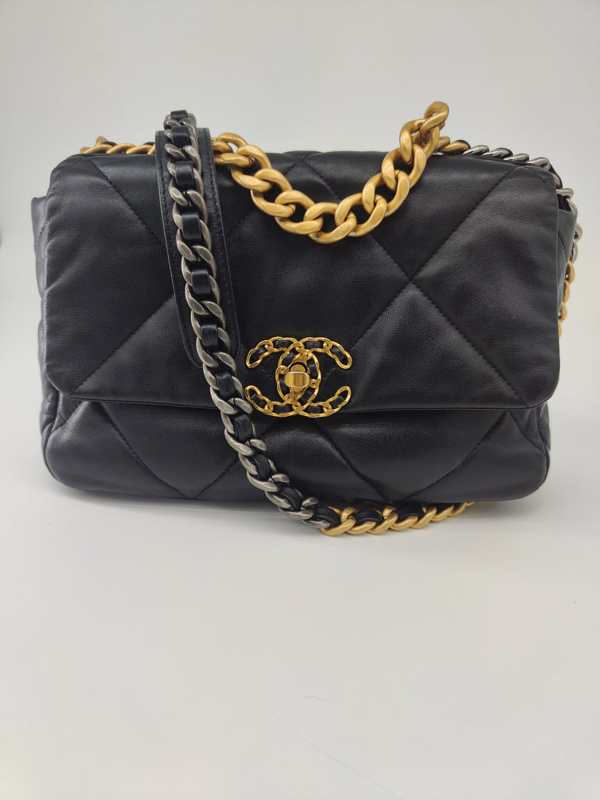 Chanel 19