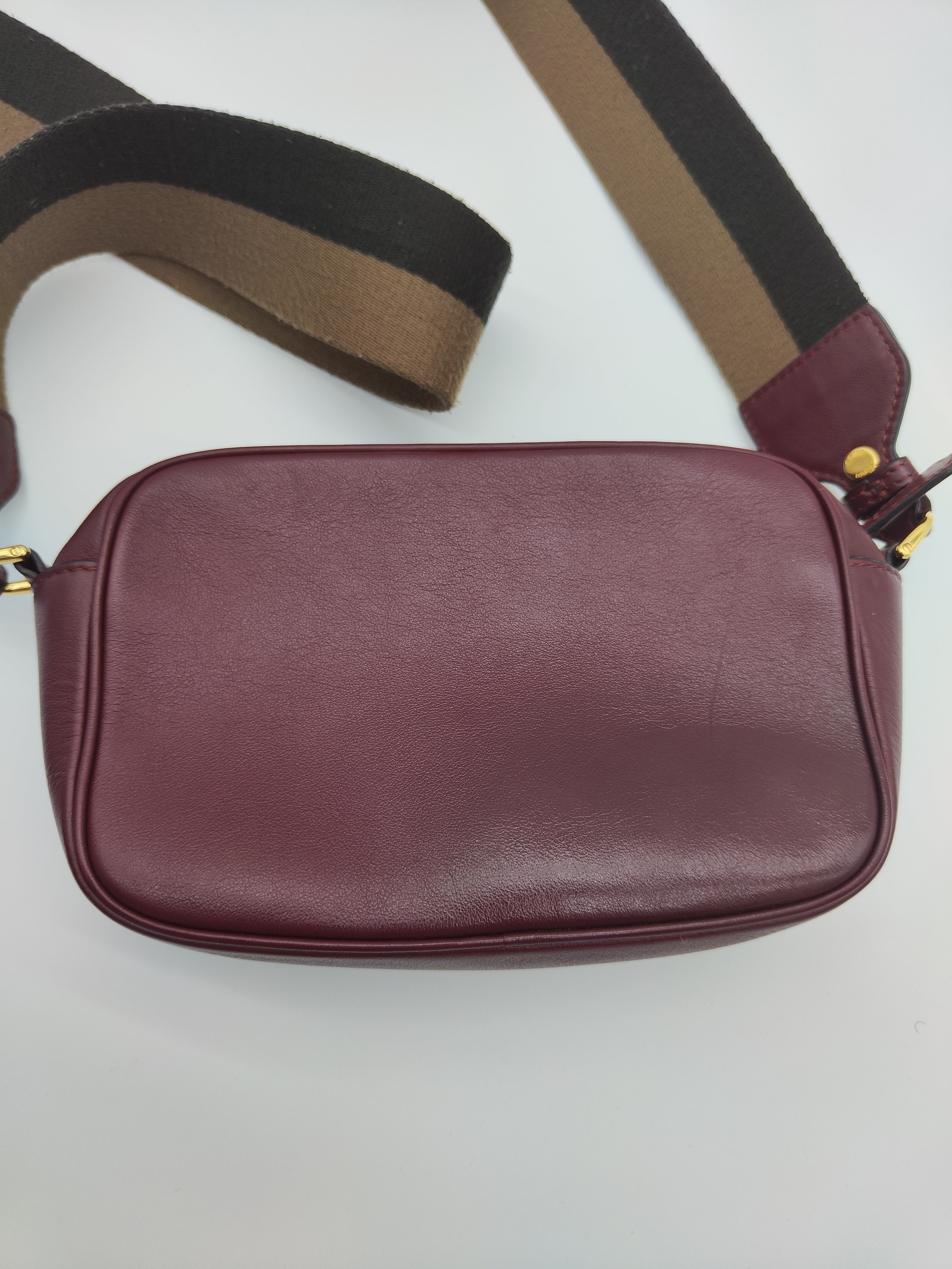 Tracolla Fendi baguette camera