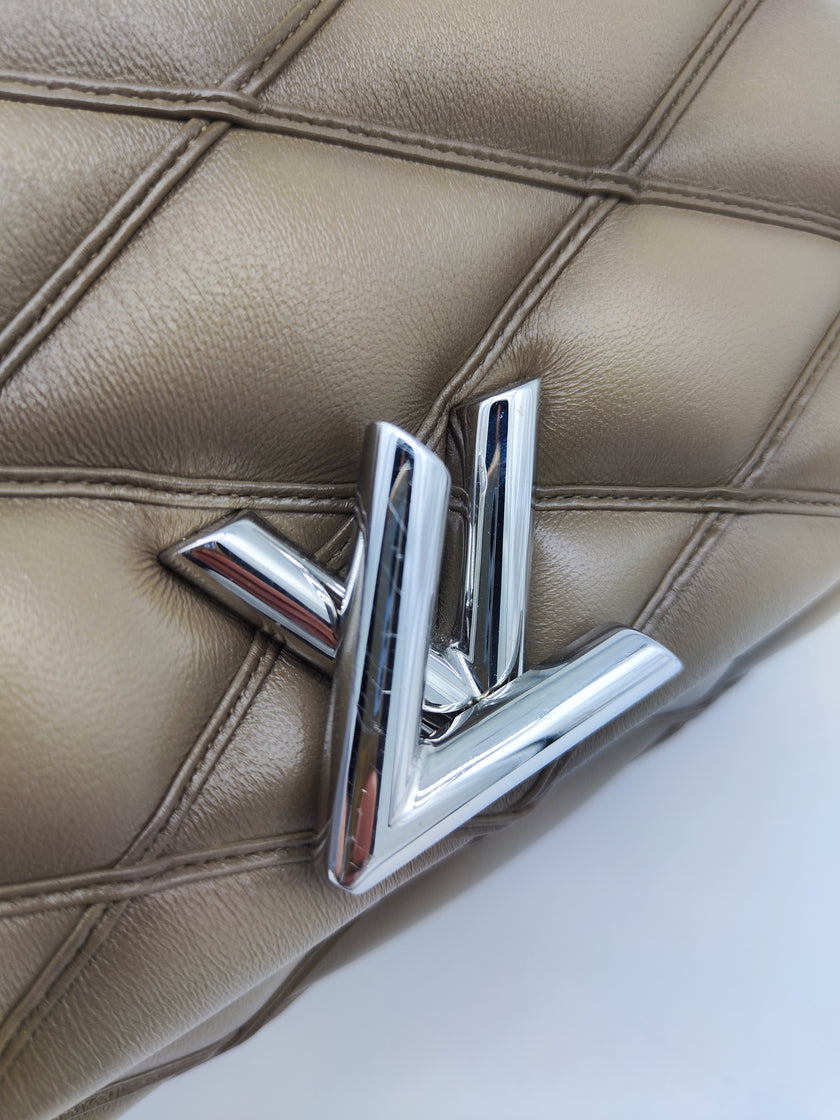 Louis Vuitton 14