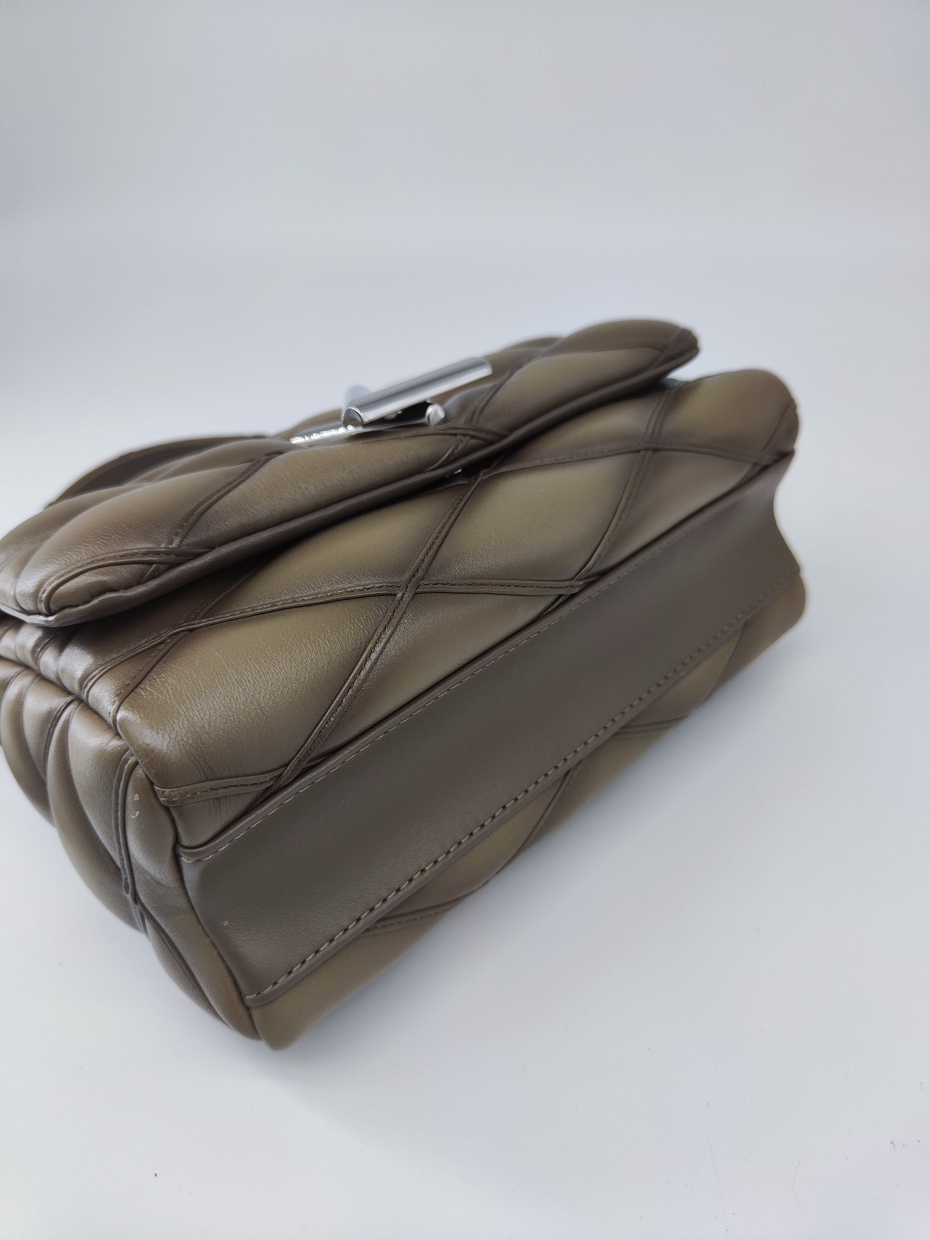 Louis Vuitton 14