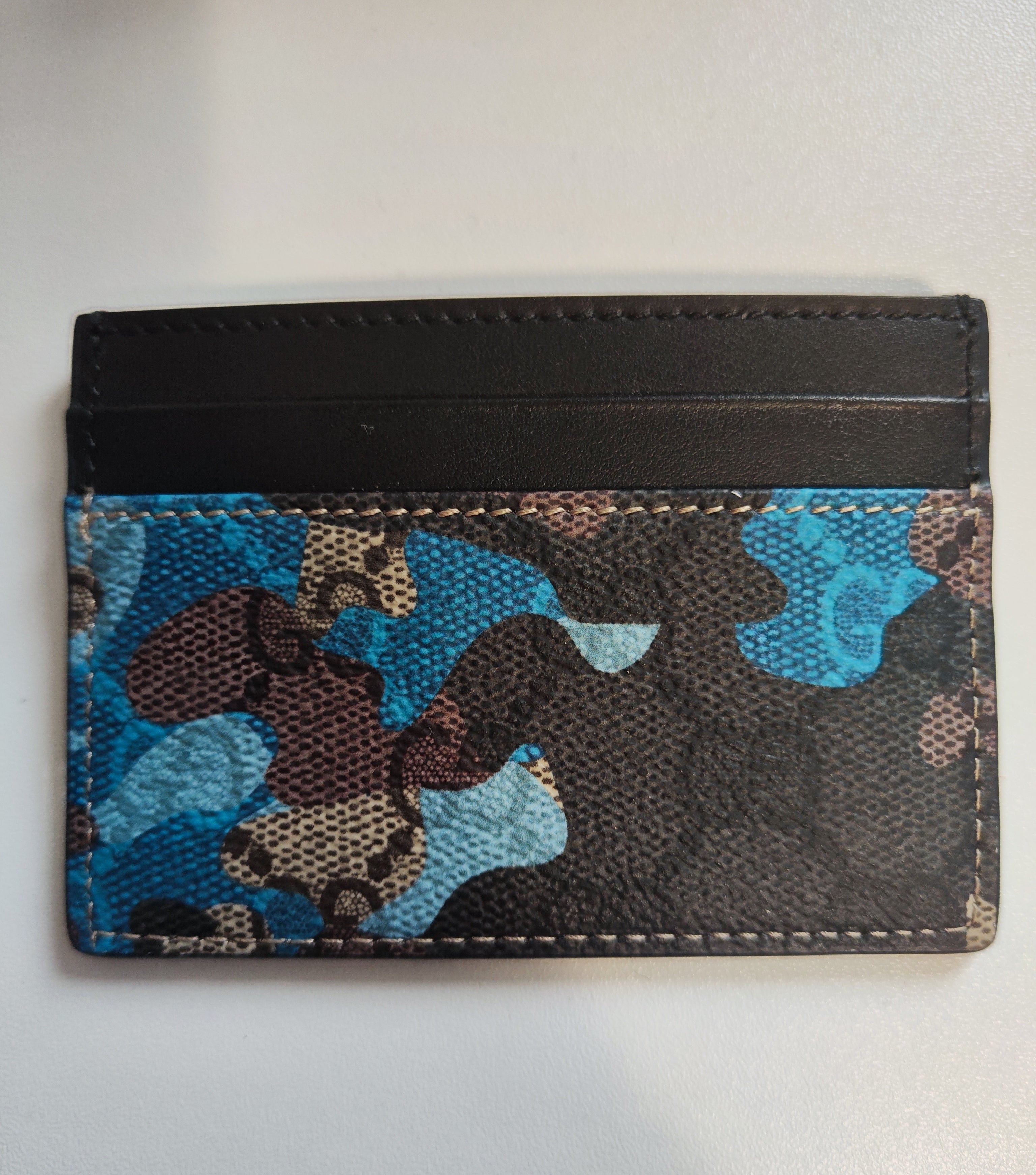 Portacarte camouflage azzurro