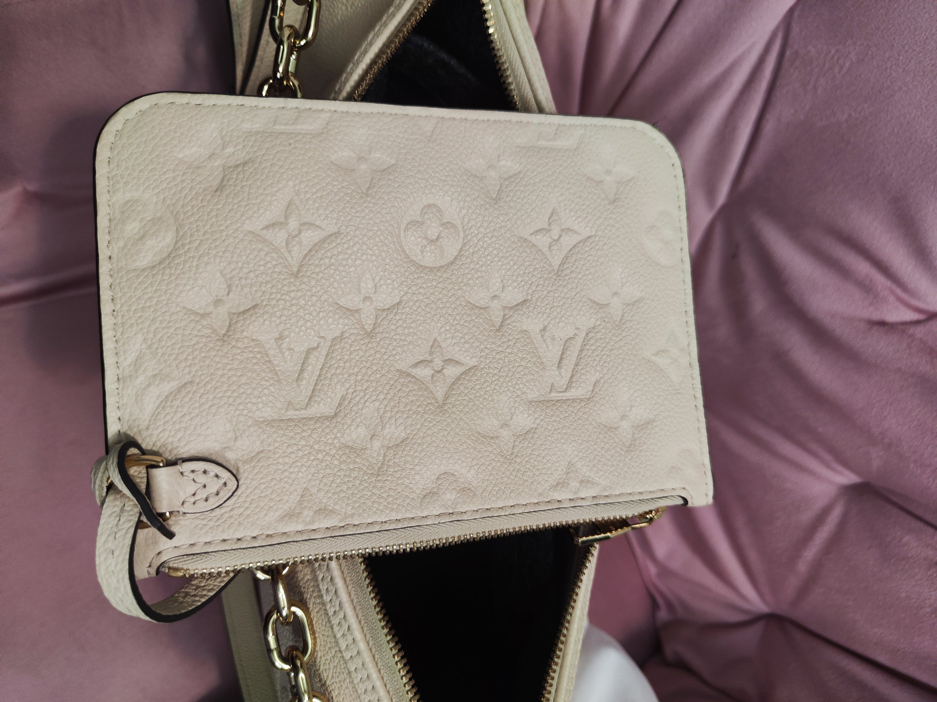 Borsa LV Loop