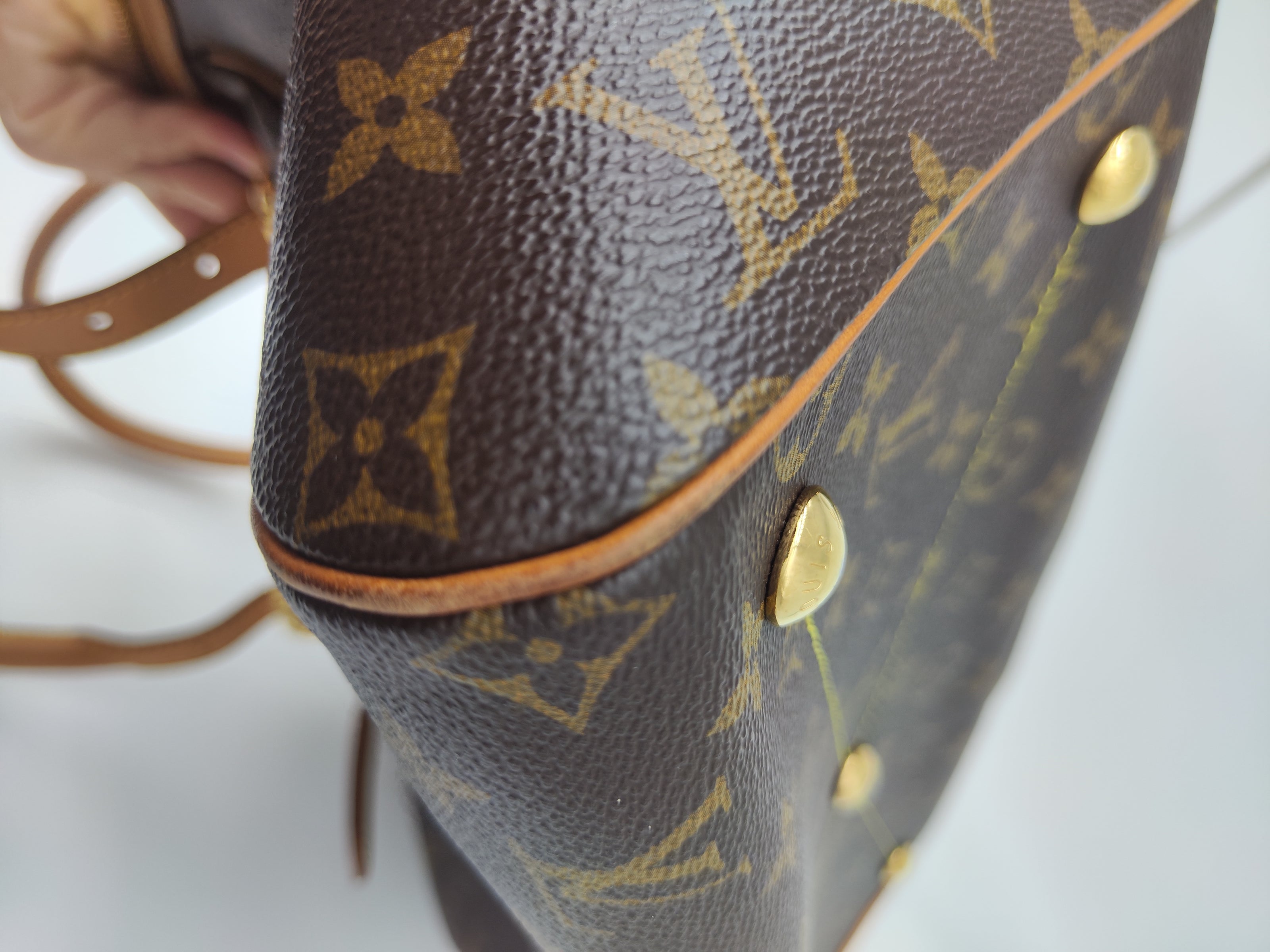 Louis Vuitton Tivoli