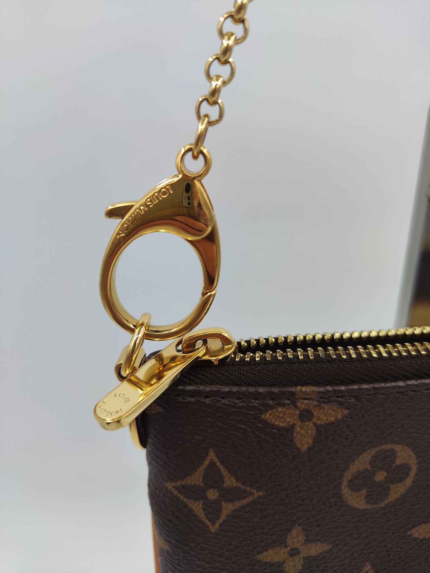 Pochette LV