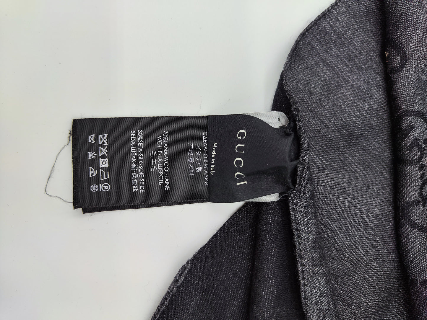 Sciarpa GG nera e grigio scuro