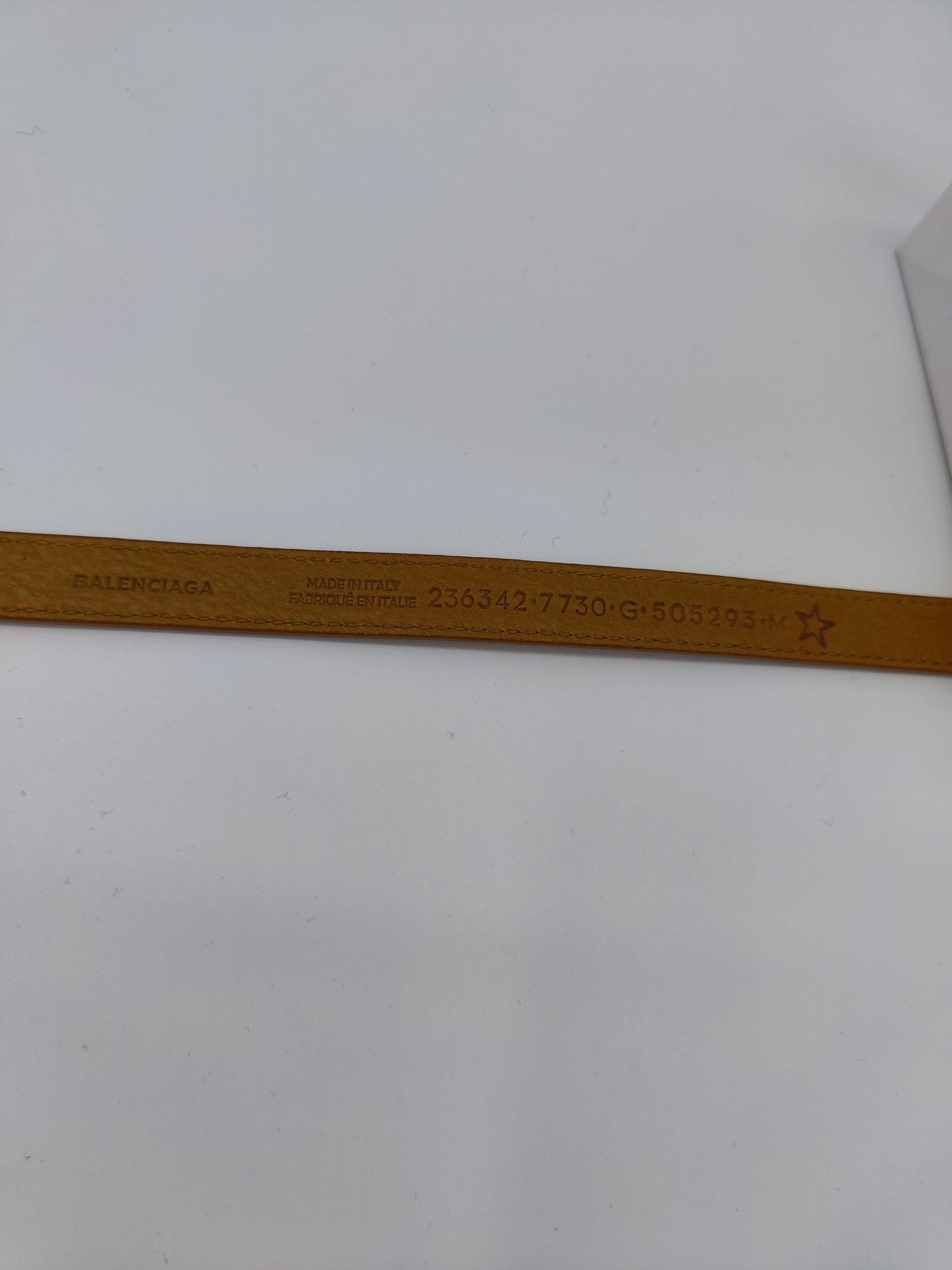 Bracciale giallo senape