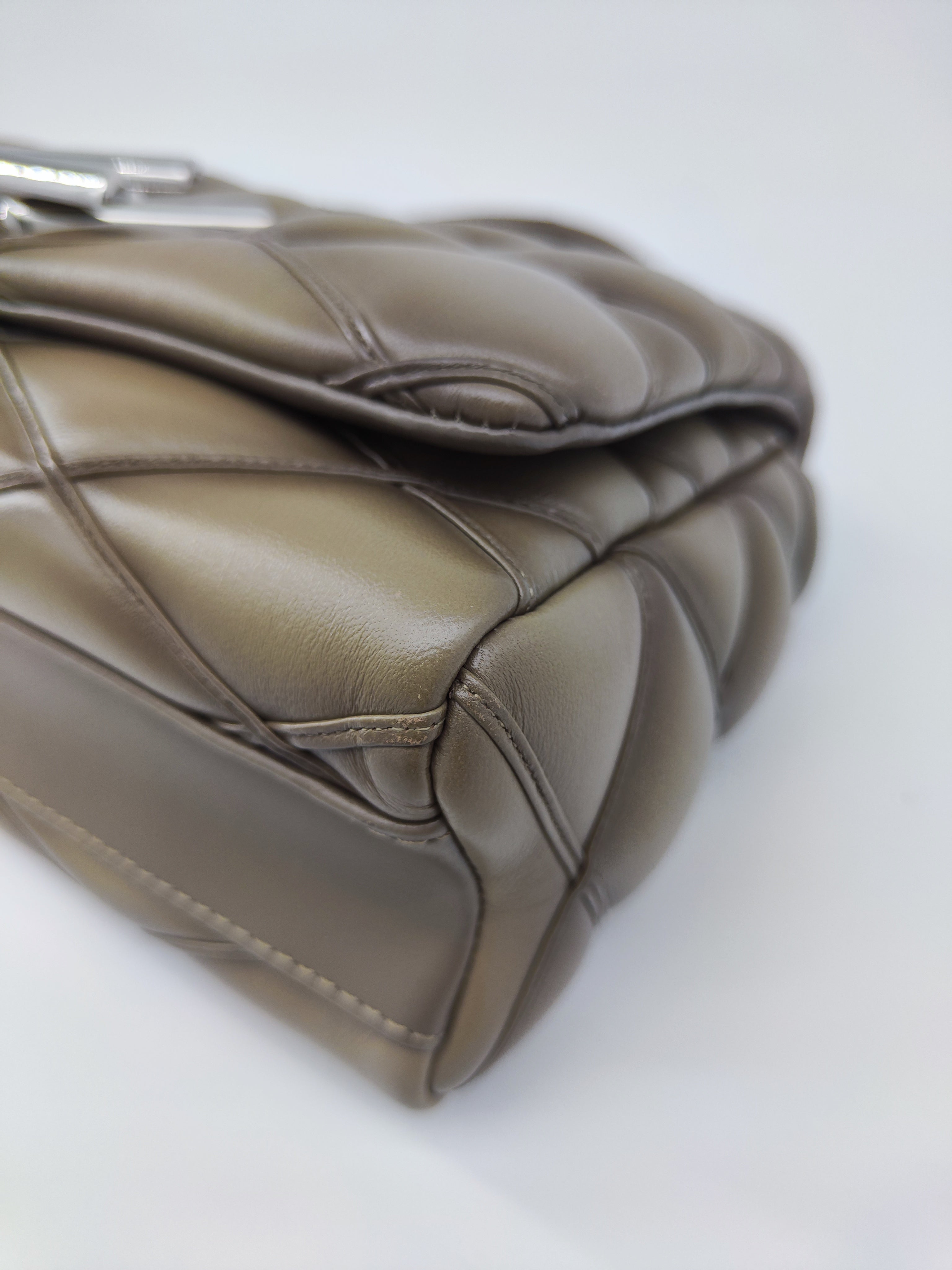 Louis Vuitton 14