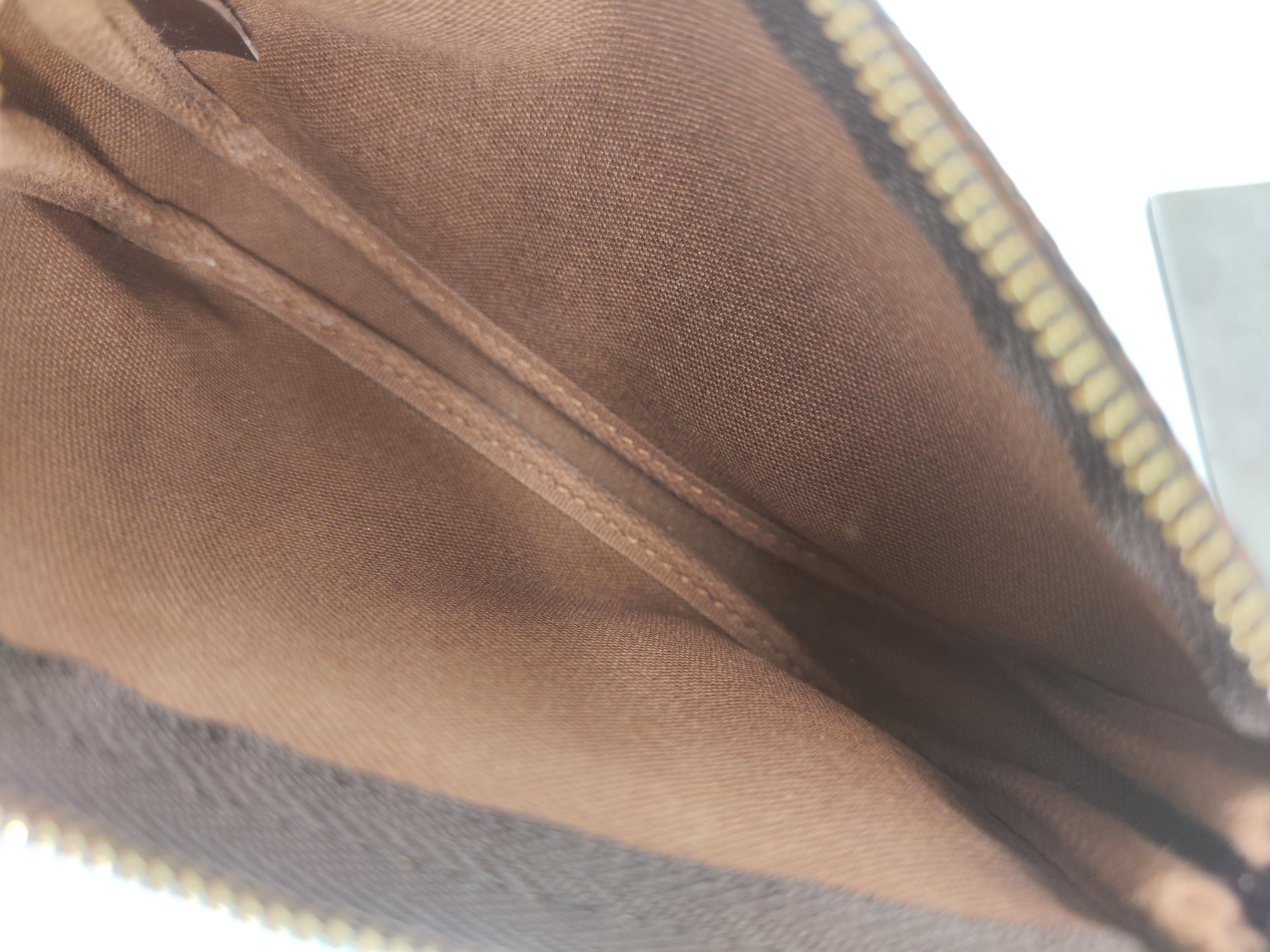 Pochette LV Limited Edition partenza
