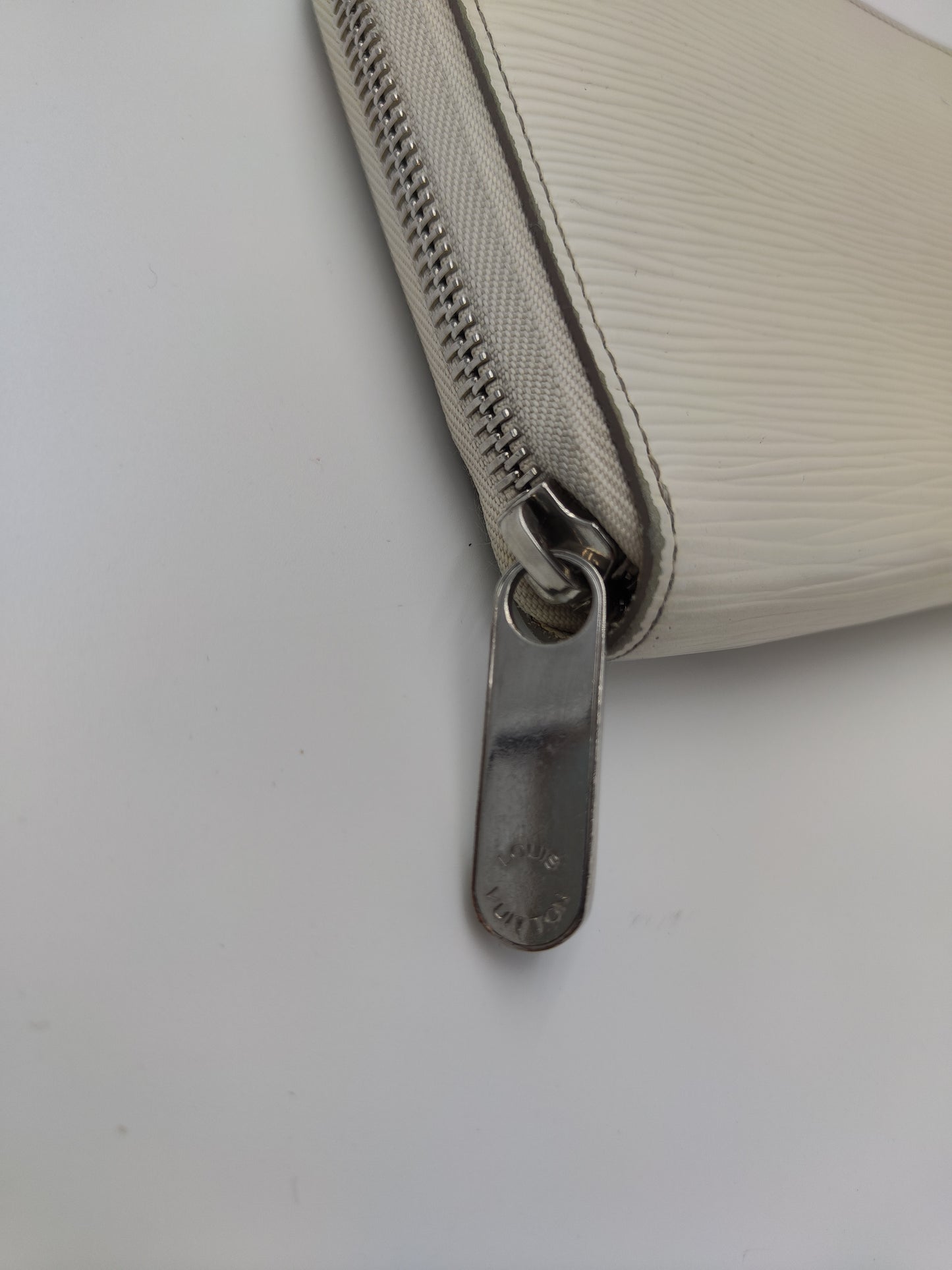 Portafoglio LV Zippy Epi