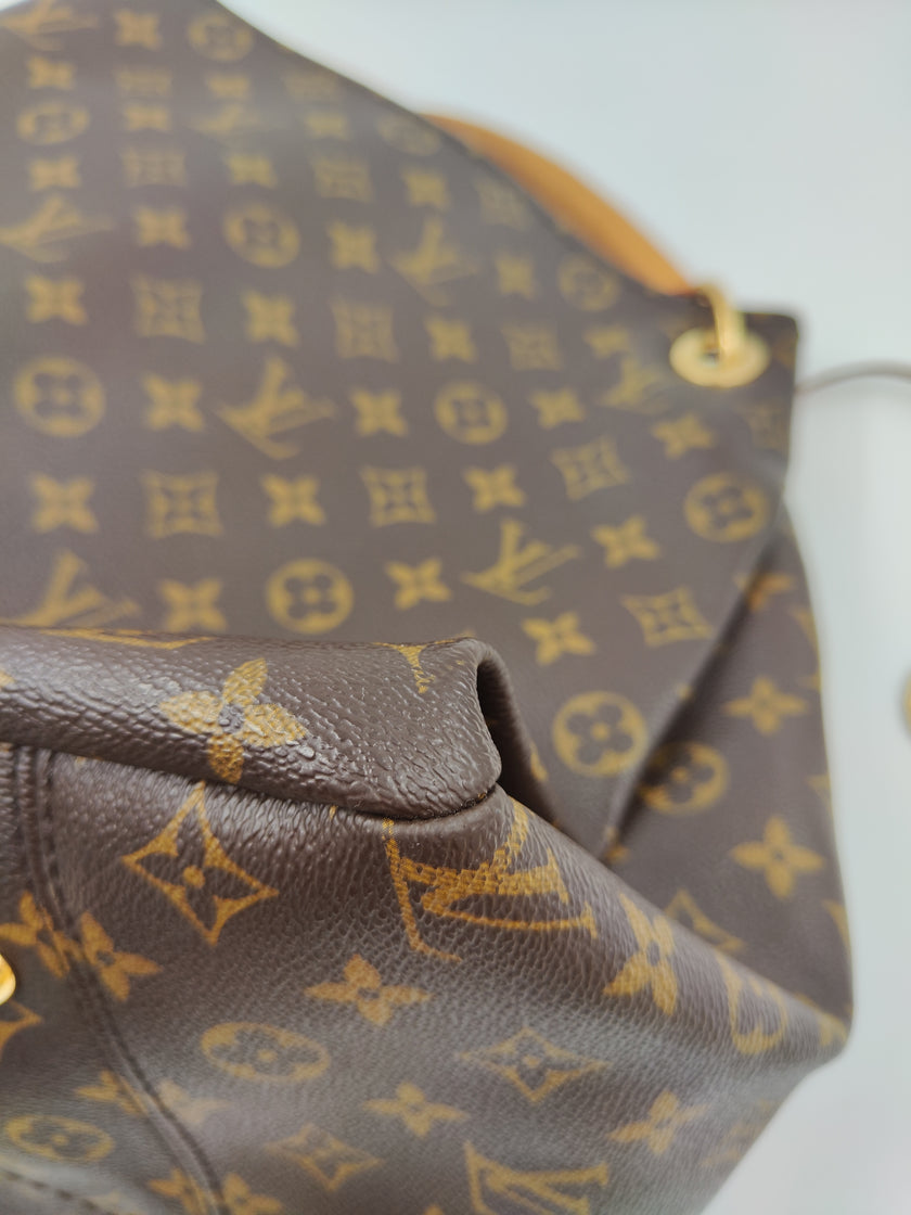 Louis Vuitton Artsy