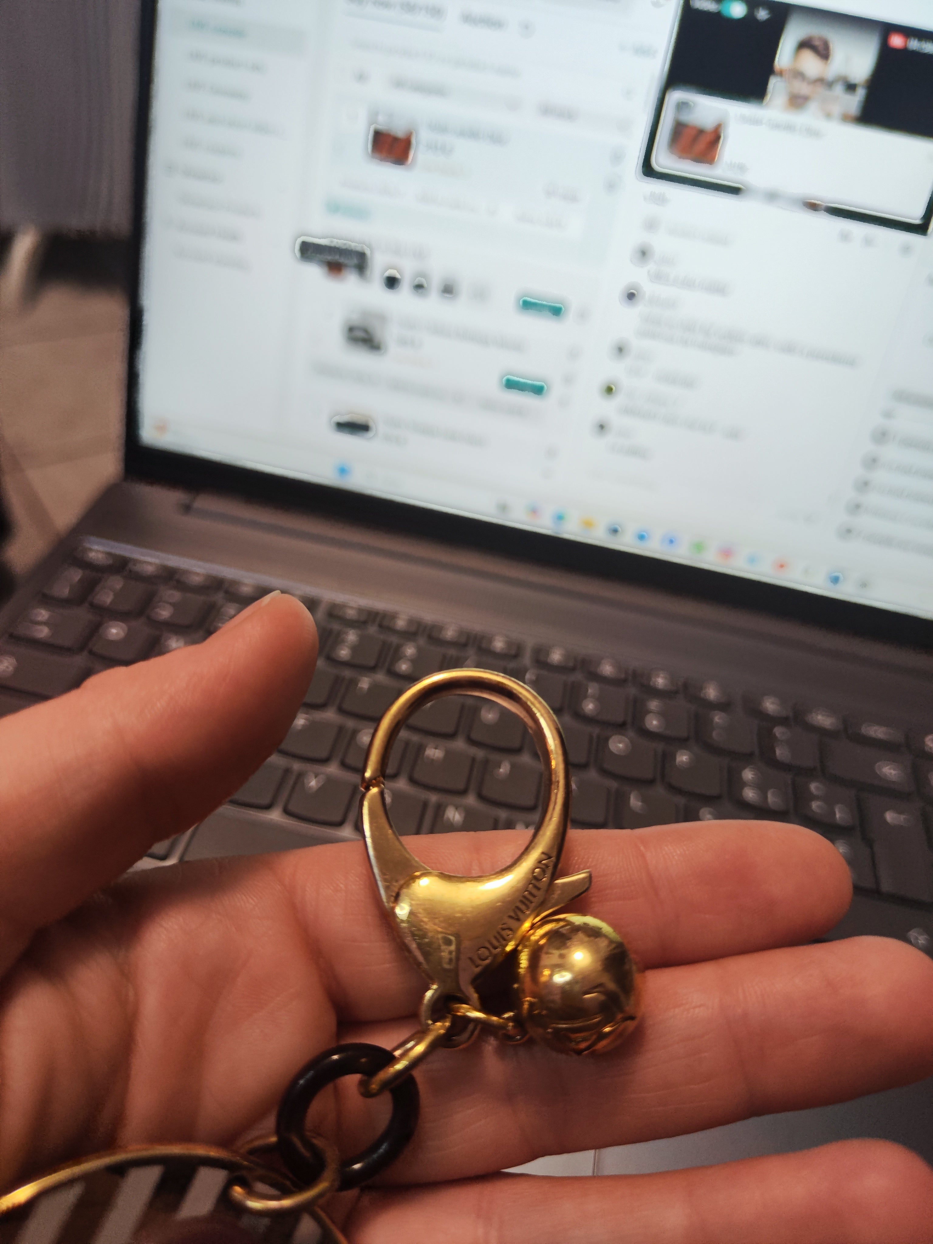 Charm LV Simo