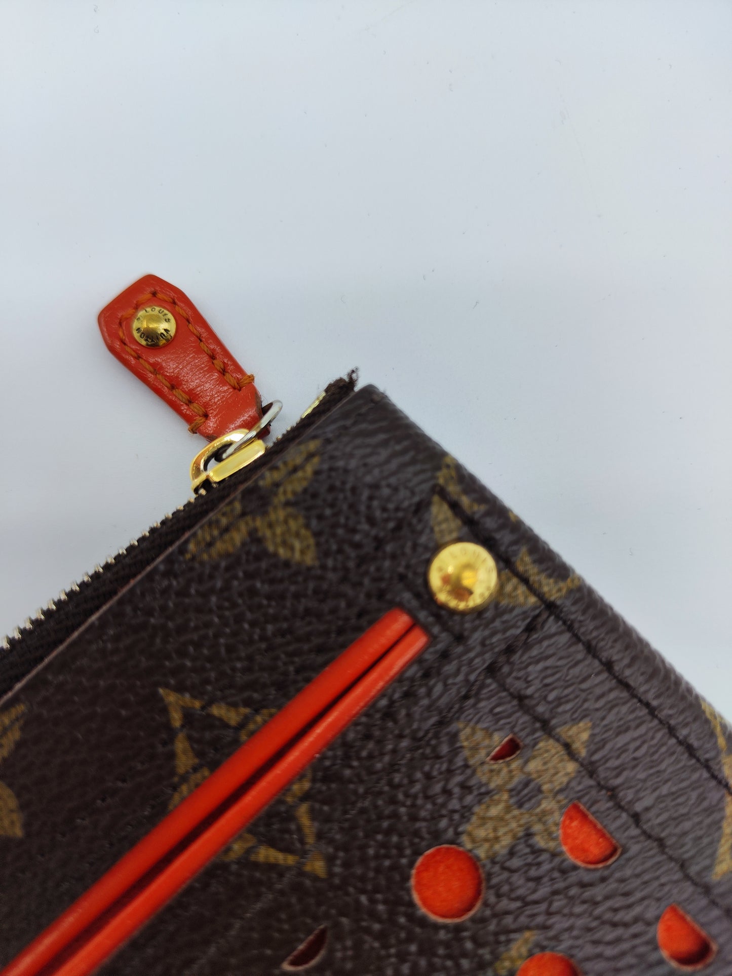 Pochette Limited Edition
