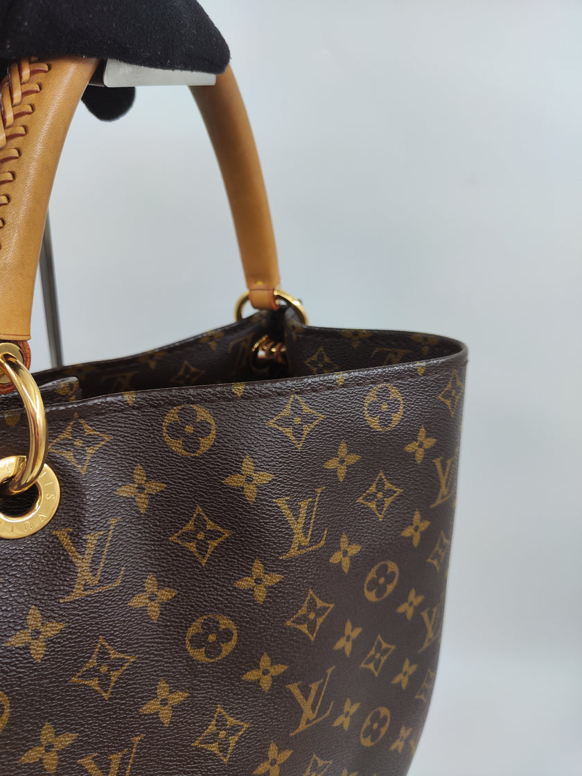 Louis Vuitton Artsy
