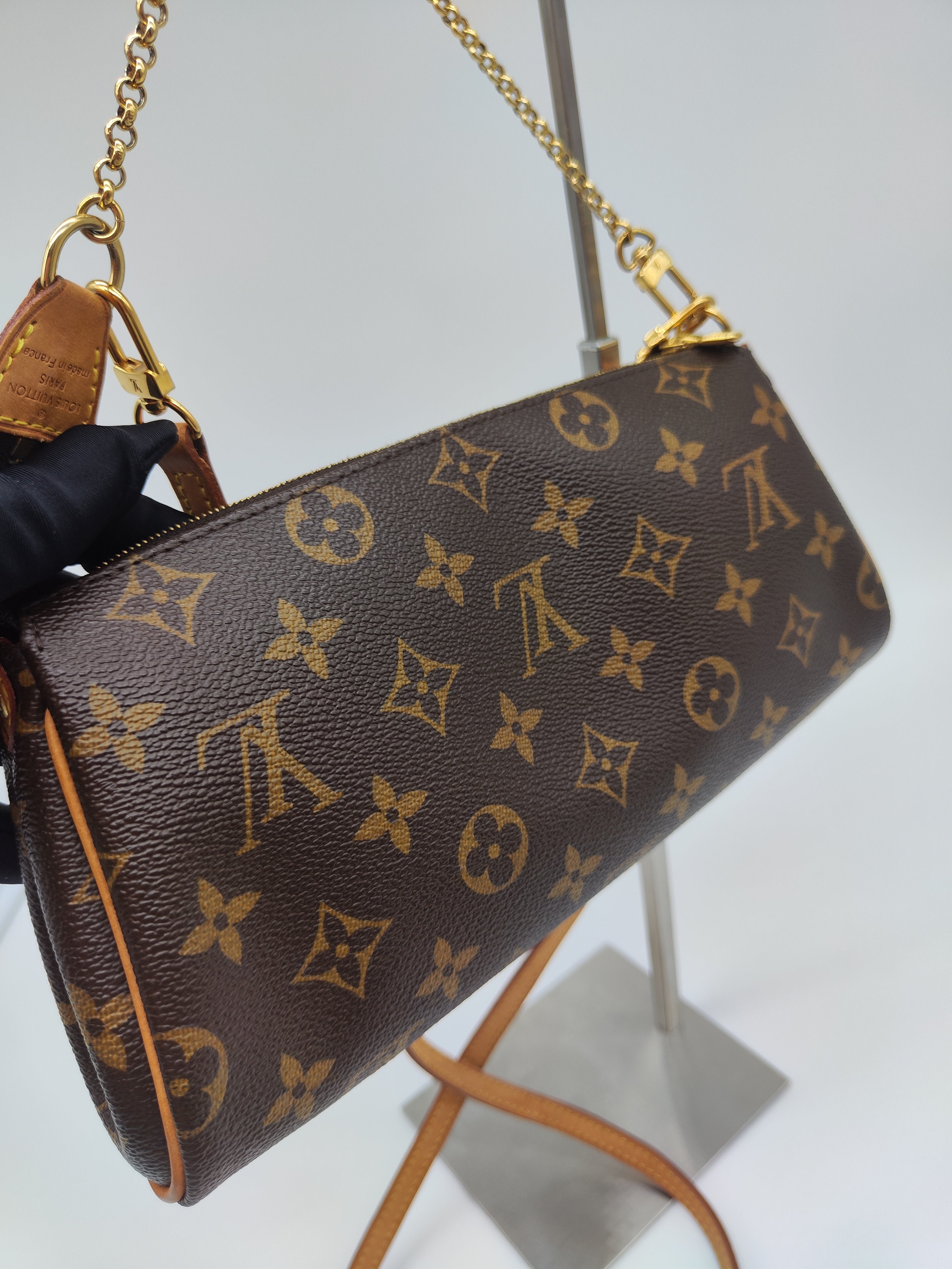 Pochette Eva