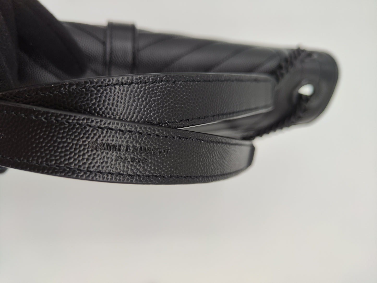 Saint Laurent Enveloppe