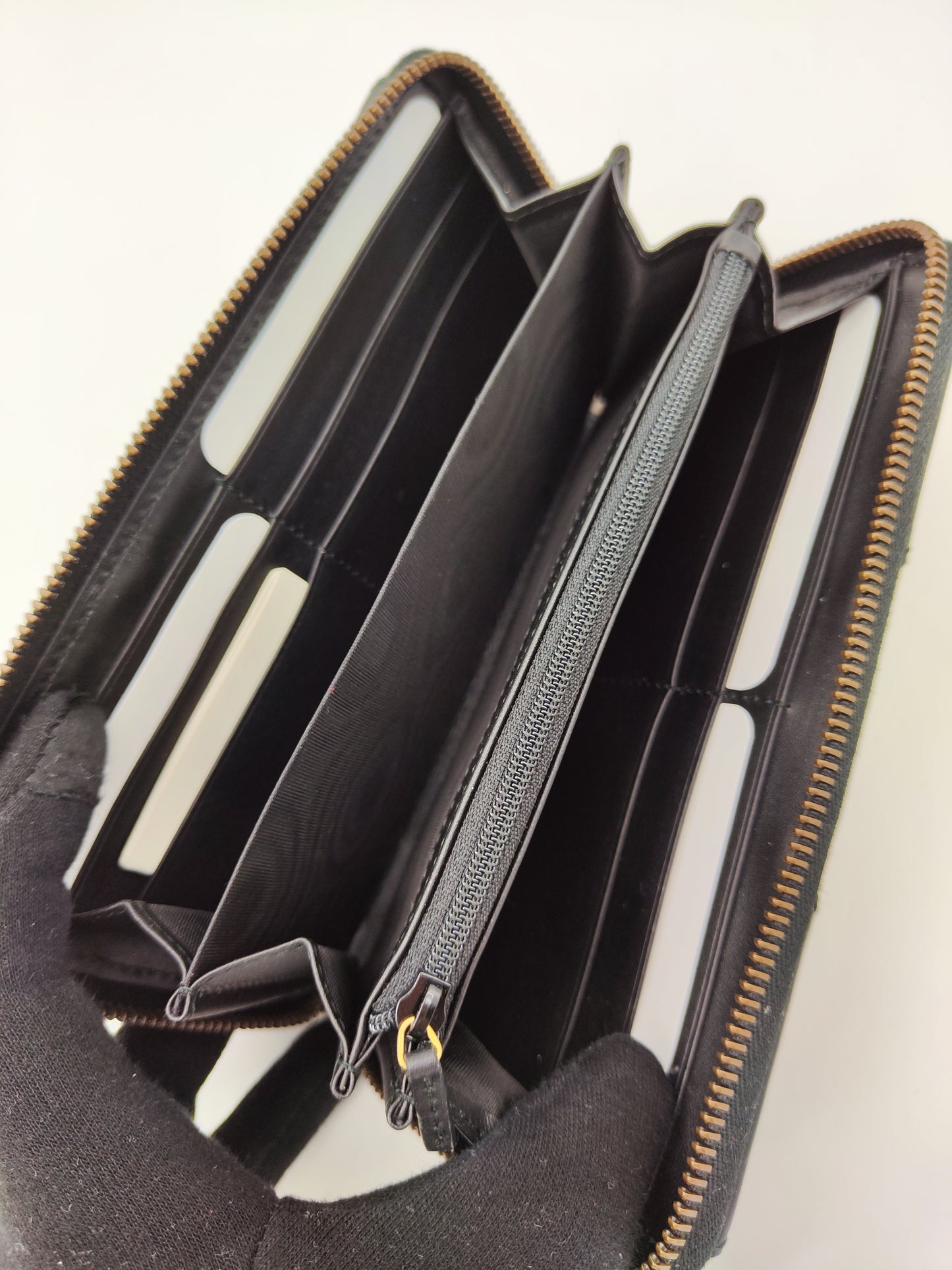 Portafoglio GG nero e bianco