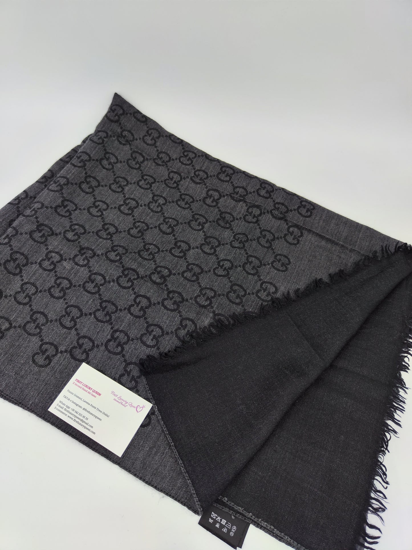 Sciarpa GG nera e grigio scuro