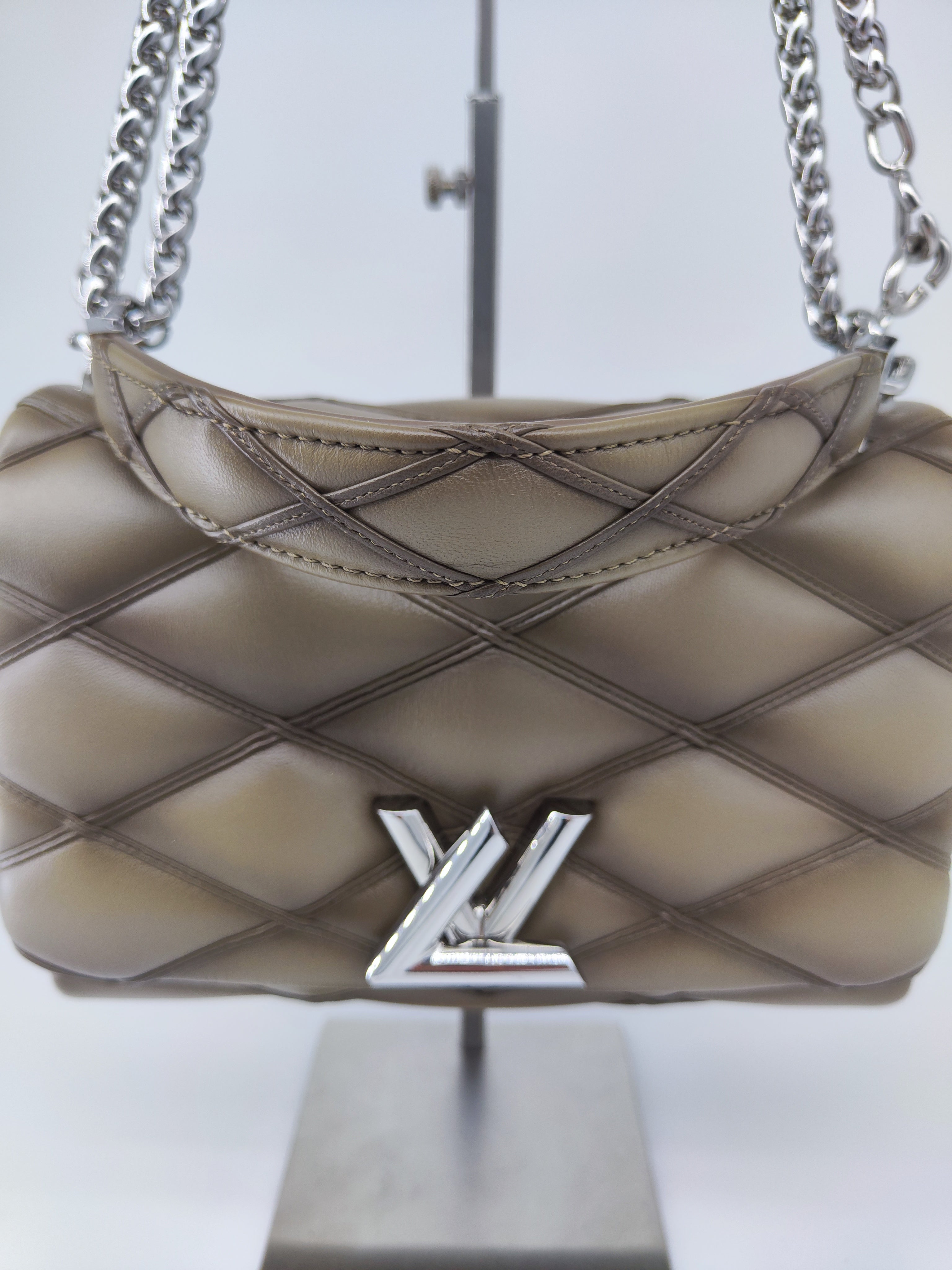 Louis Vuitton 14