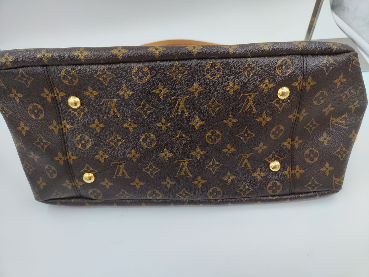 Louis Vuitton Artsy