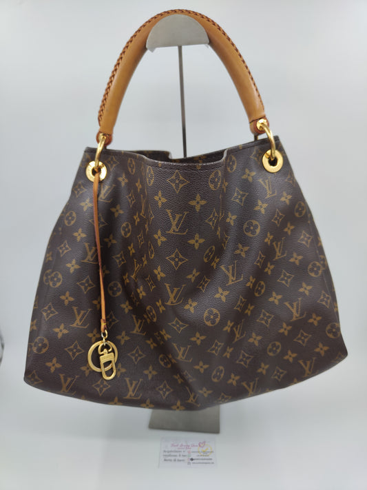 Louis Vuitton Artsy