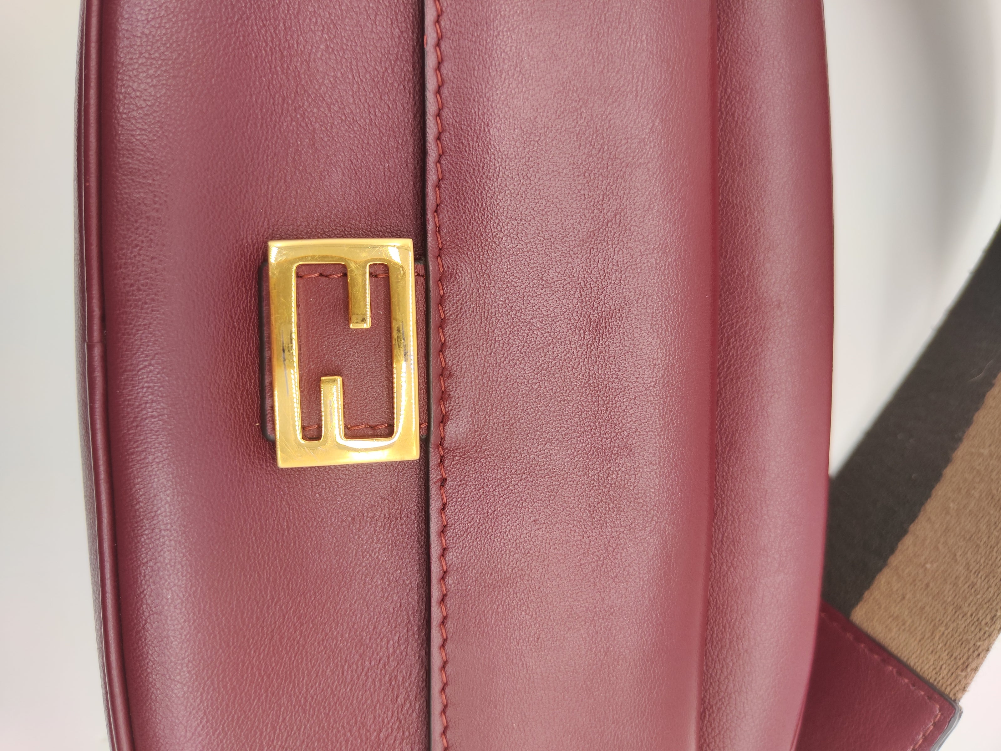Tracolla Fendi baguette camera