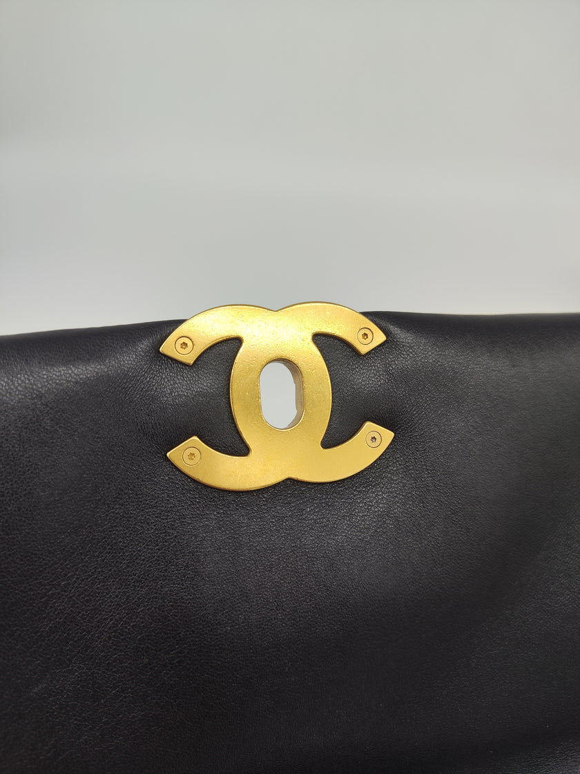 Chanel 19