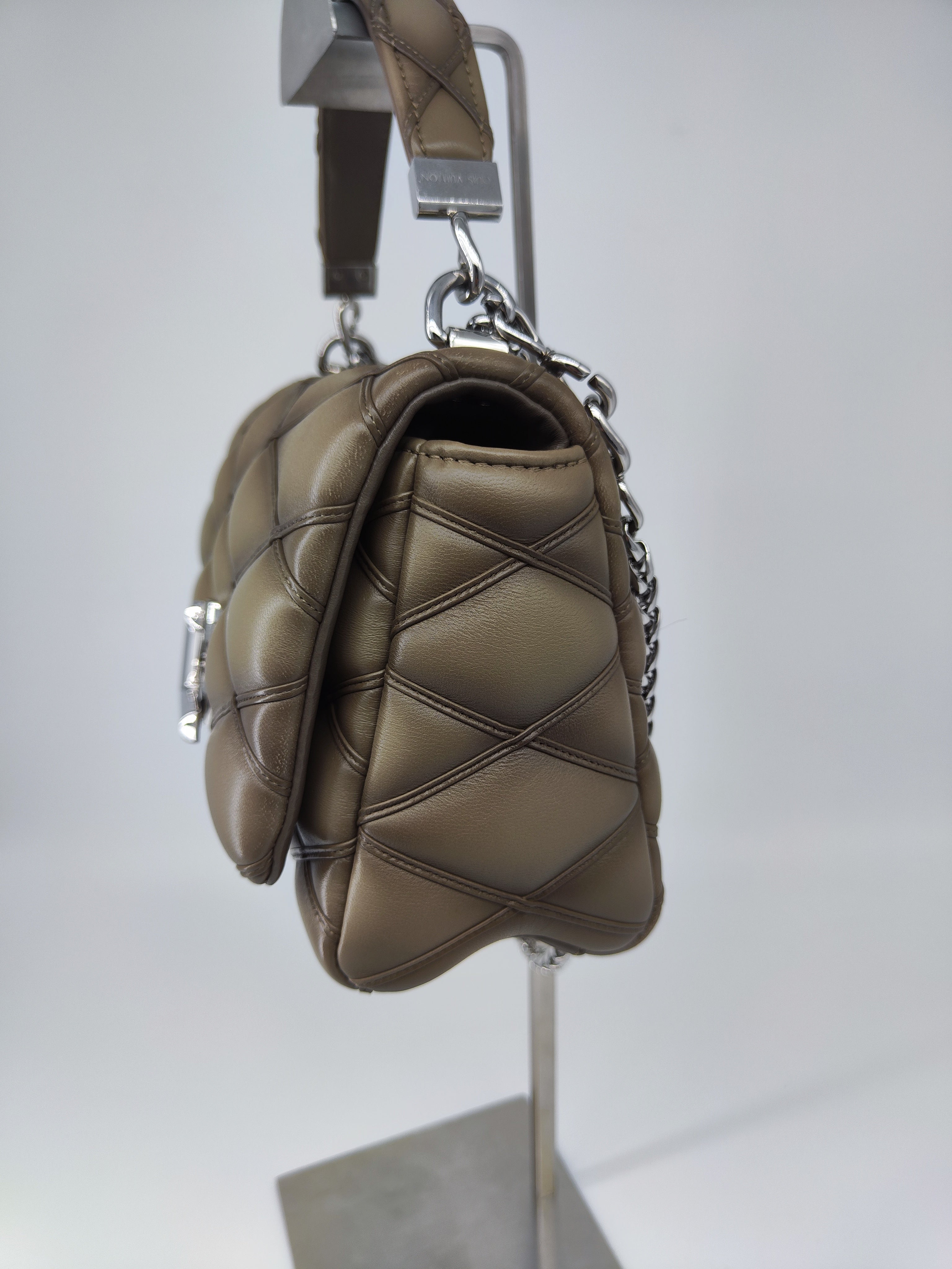 Louis Vuitton 14