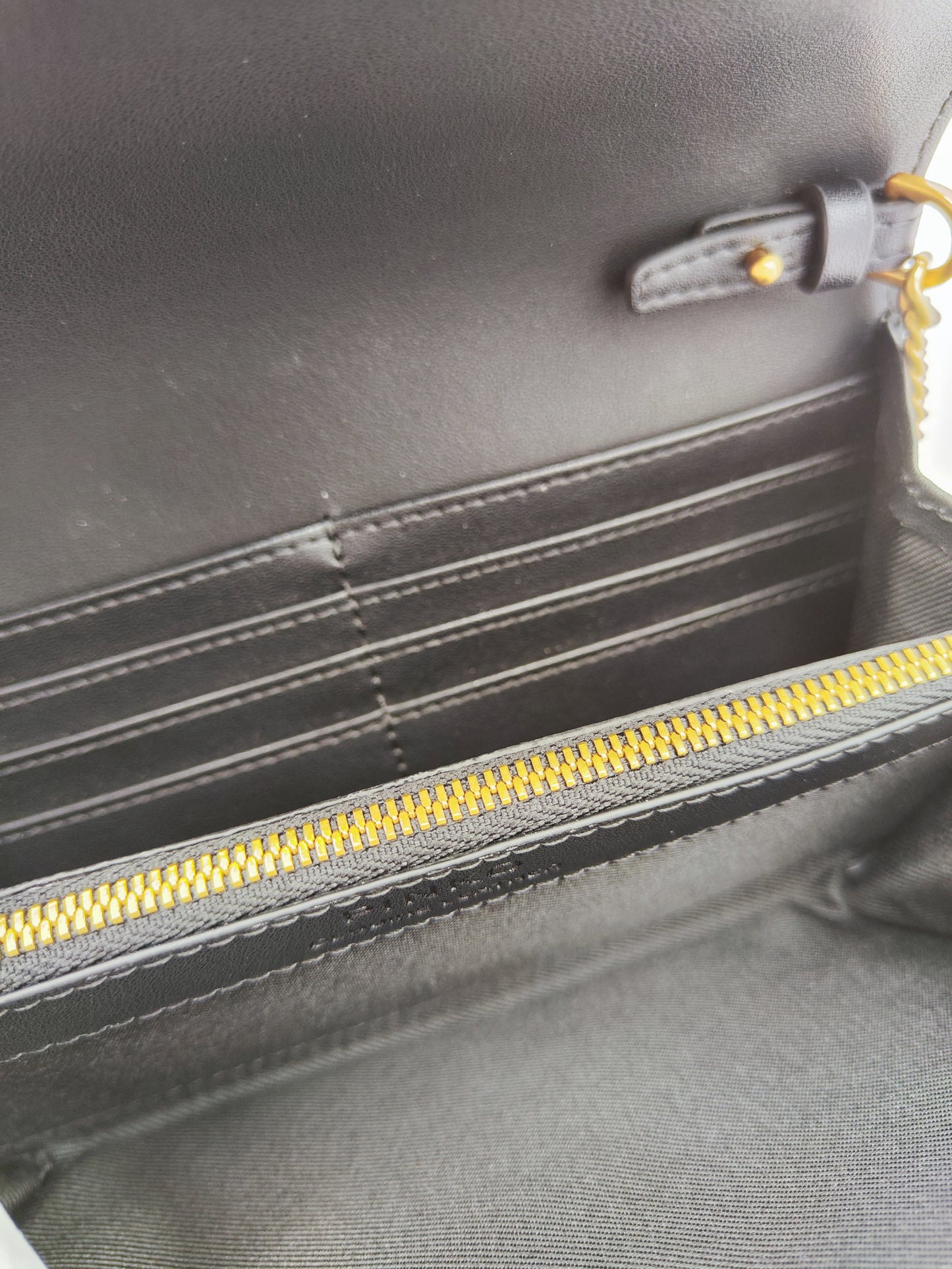 Pinko chain wallet nero