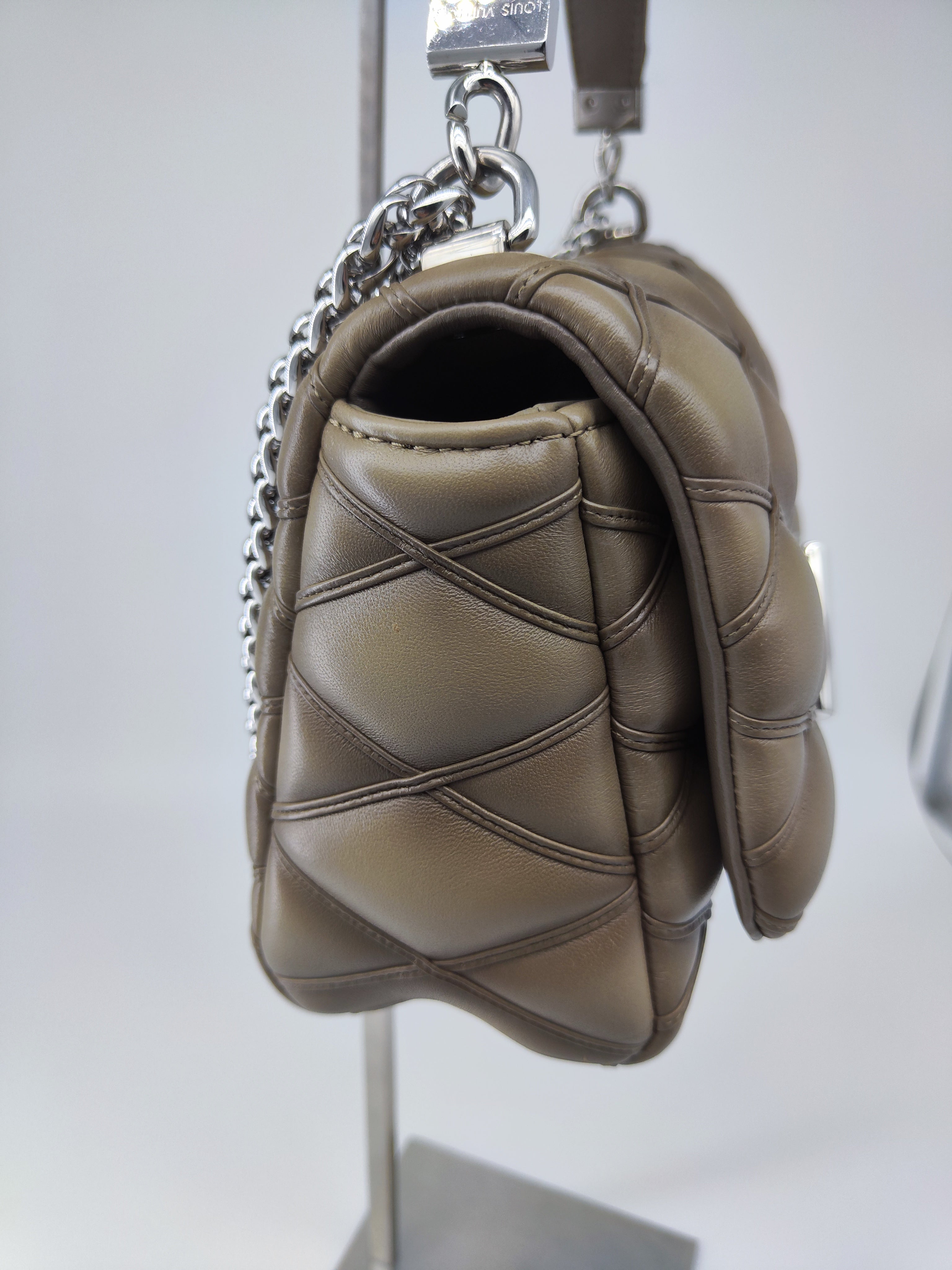 Louis Vuitton 14