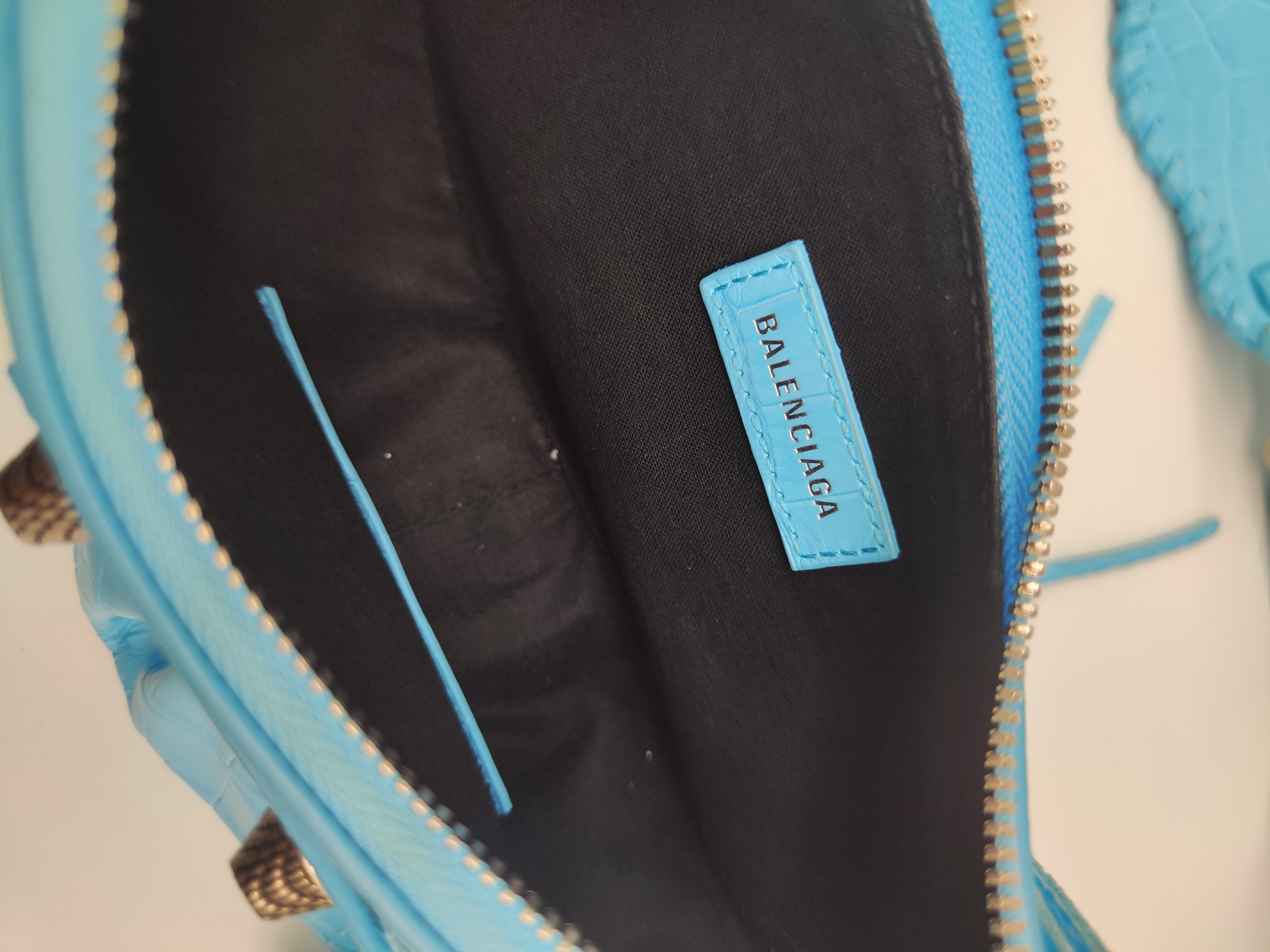 Balenciaga Cagole azzurra