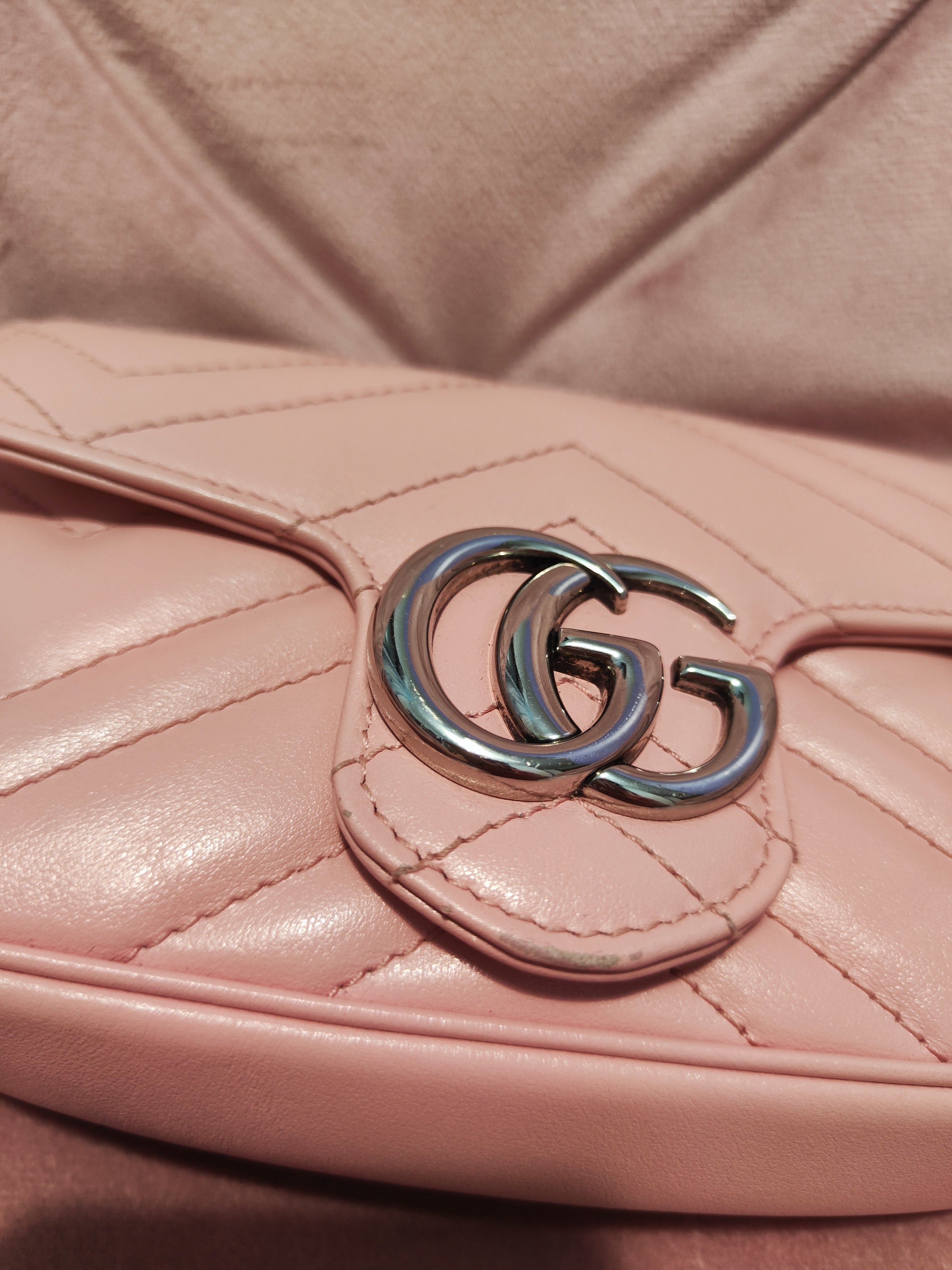 Gucci Marmont rosa