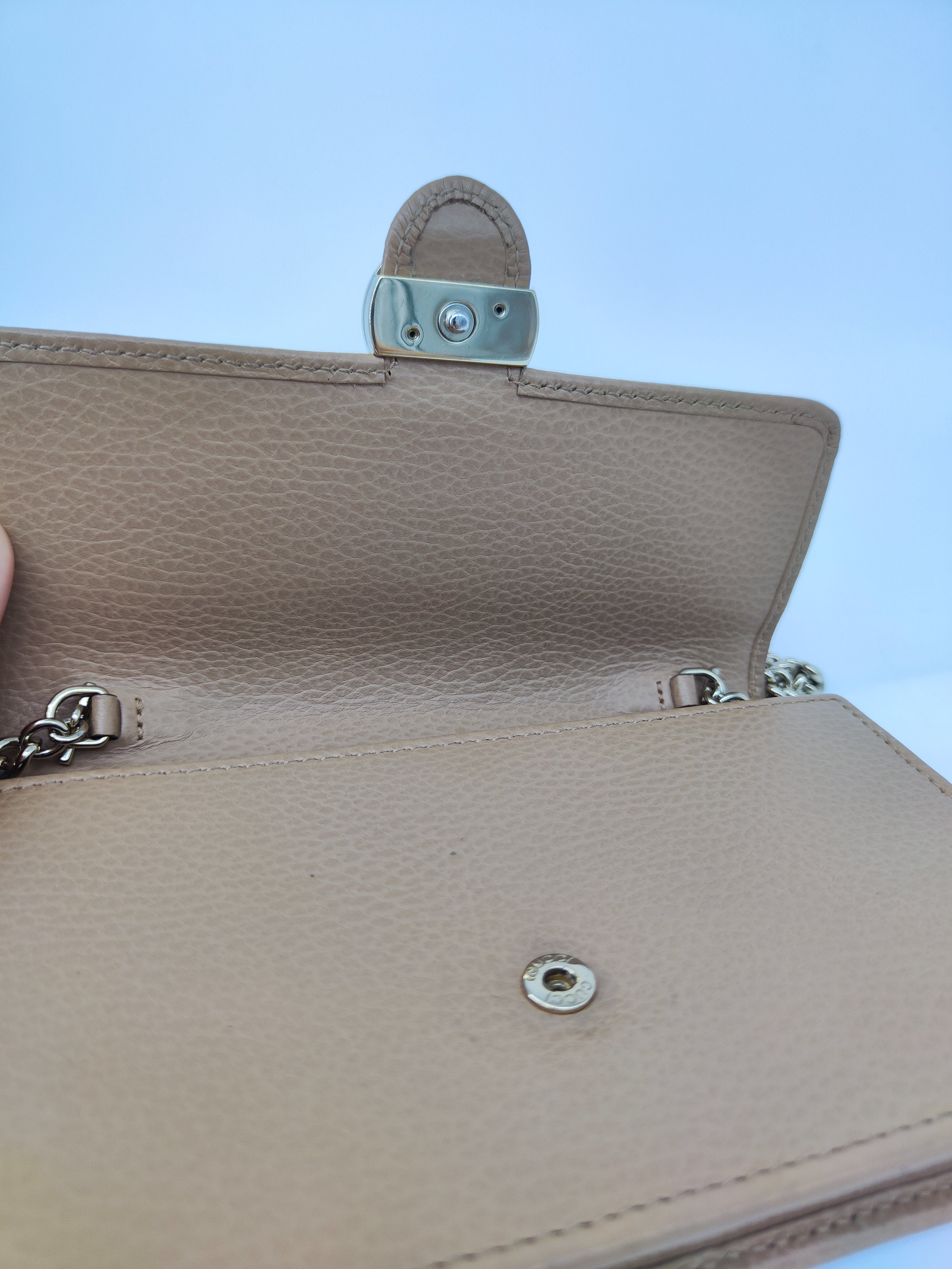 Gucci Interlocking beige