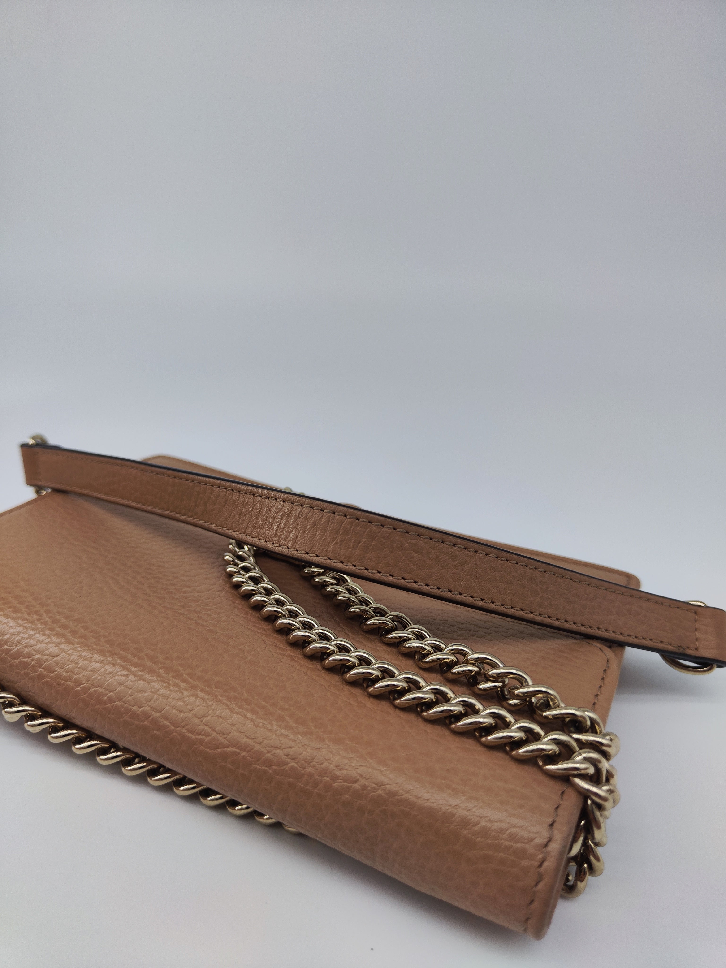 Gucci Interlocking beige